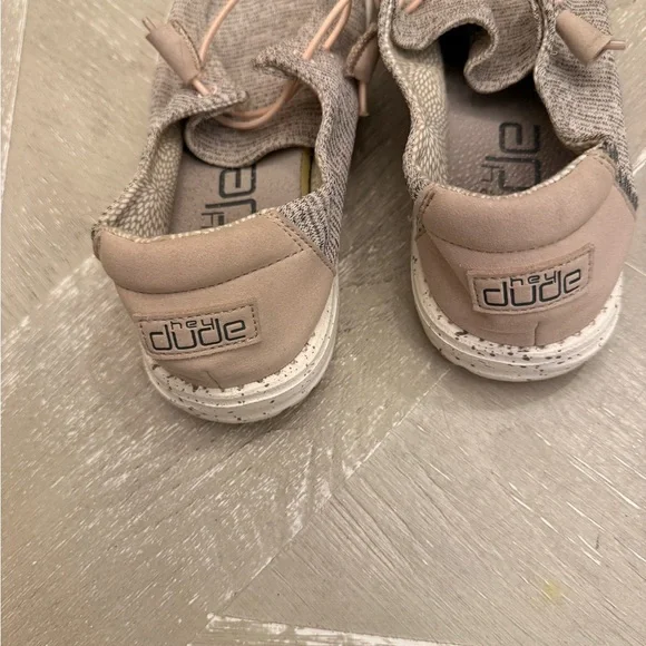 Hey Dude Women's Shoes in Tan and dusty pink - Picture 4 of 6